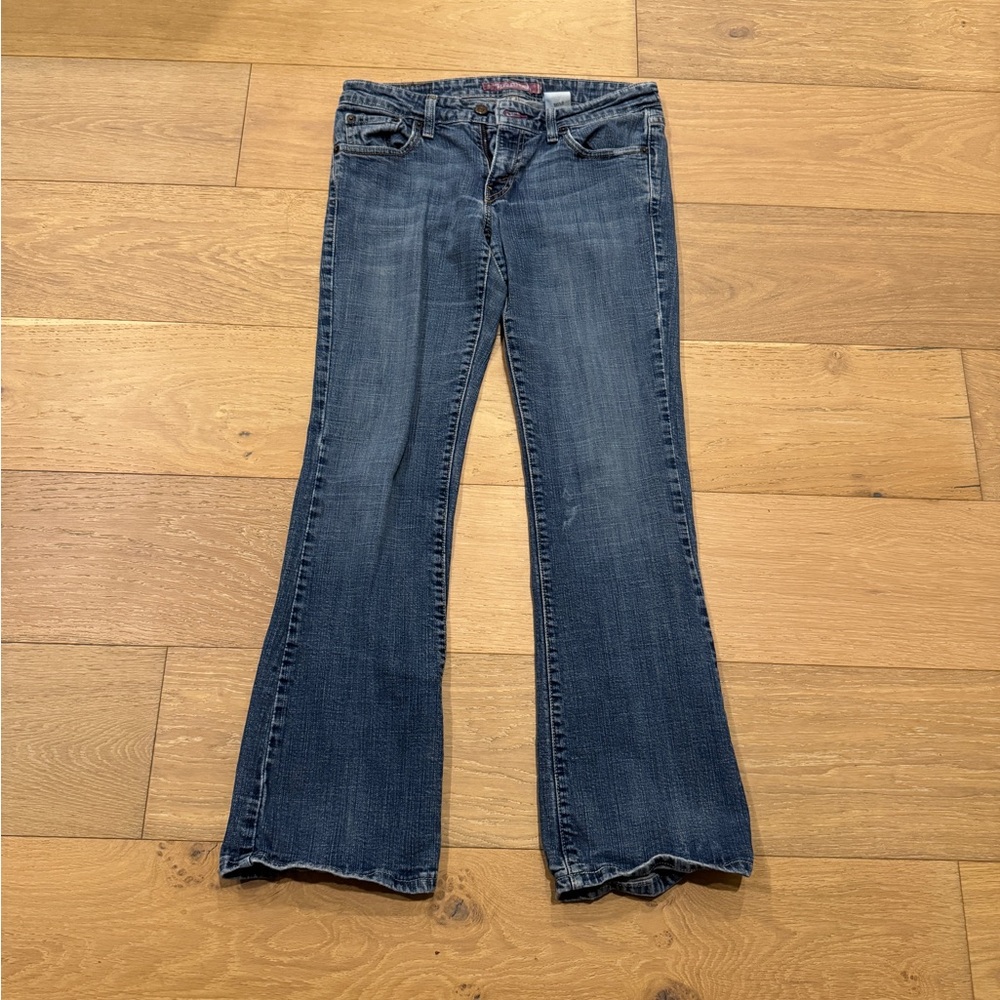 Women's Distressed Blue Denim Levi's Bootcut Size 9